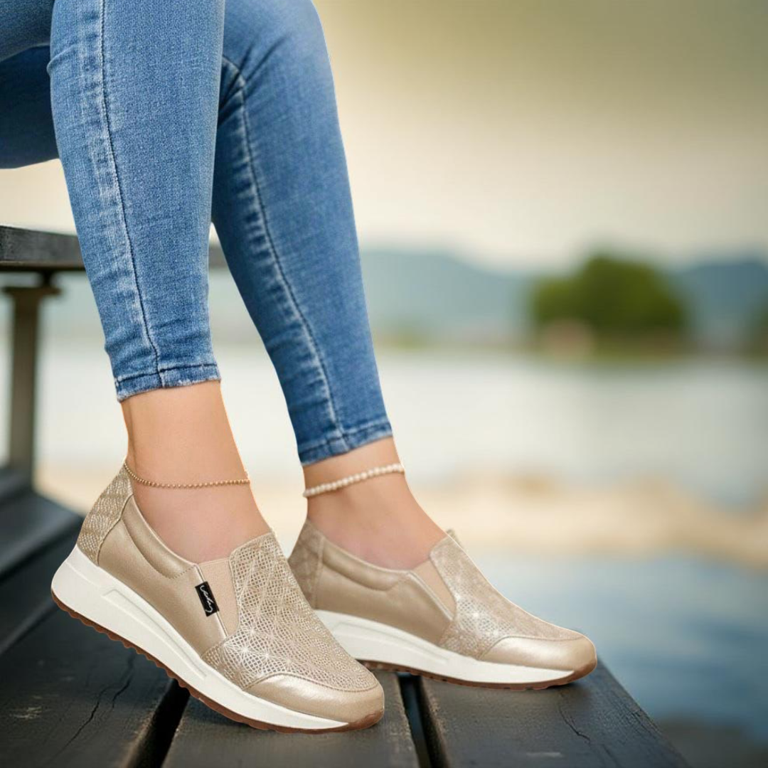 NUEVOS TENIS MOCASÍN CONFORT · ESTILO QUE CAMINA CONTIGO